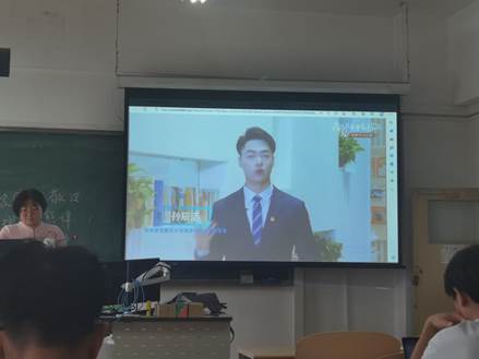 fd9ed8b98e6dbcf83c4072679f185c2