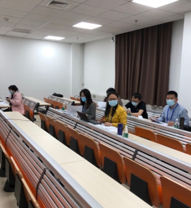 C:\Users\Yaodong\_DDNZone_\My Files\UIBE\体育博彩平台推荐
工作\1. 研究生教学\a招生\2020硕士招生\照片\微信图片_20200603102116.jpg